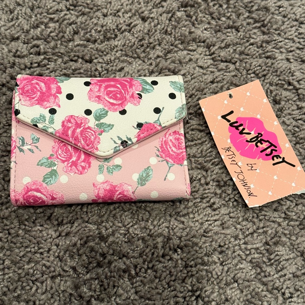 Betsy Johnson wallet